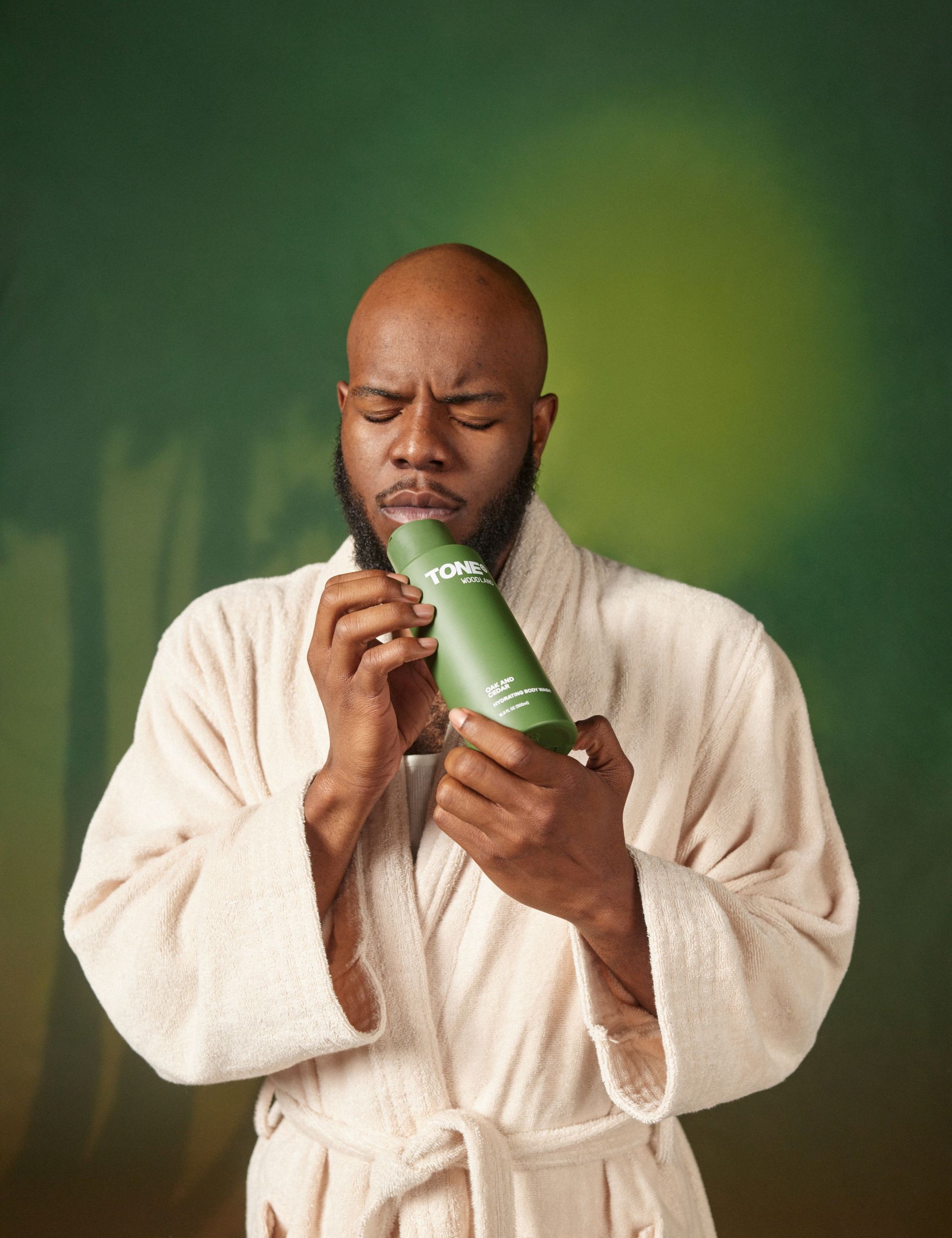 ChrisNxtDoor using TONE Woodland Body Wash
